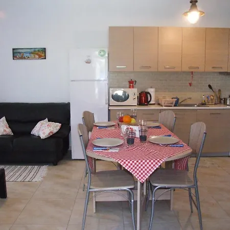 House By The Sea 펜션 *