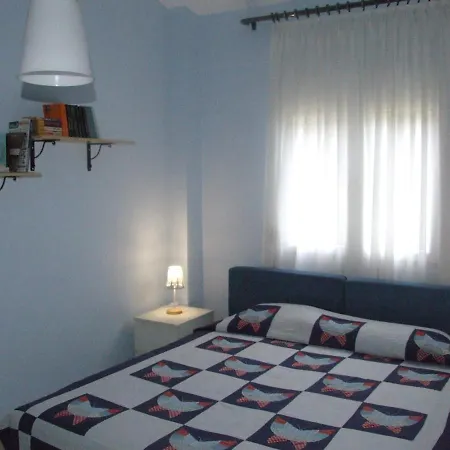 House By The Sea 크리시 아모우디아