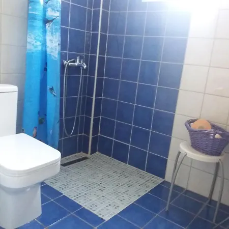 펜션 House By The Sea 크리시 아모우디아