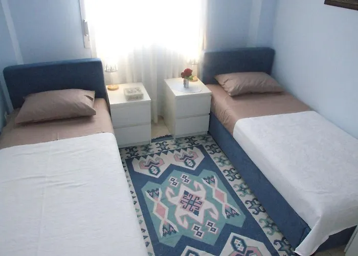 House By The Sea 克里斯阿穆迪亚