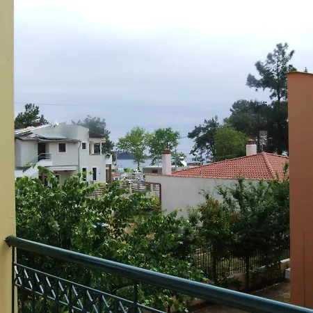 Semesterbostad House By The Sea *